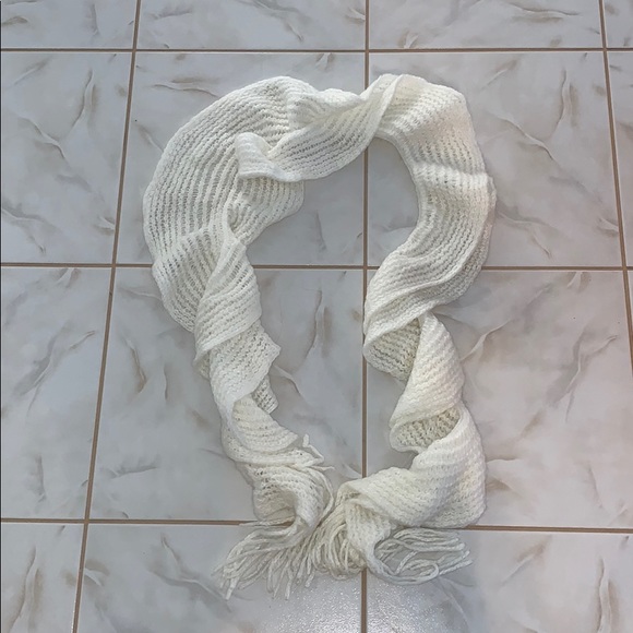 Accessories - Off White Scarf